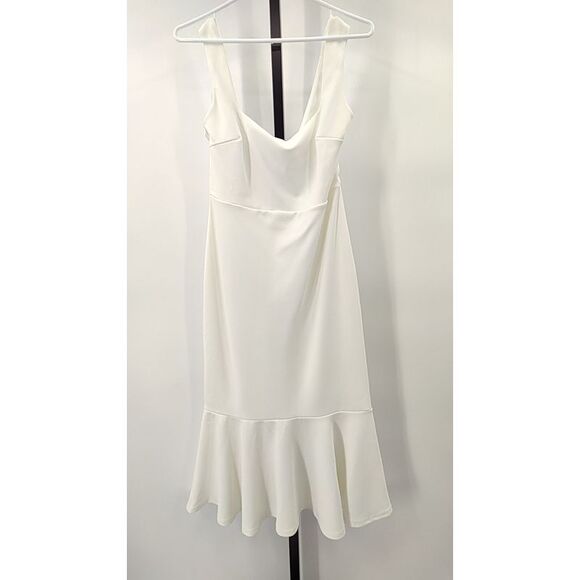Lulus Dresses & Skirts - Lulus Moment Maker White Square Neck Trumpet Midi Dress Basic Sleeved Medium